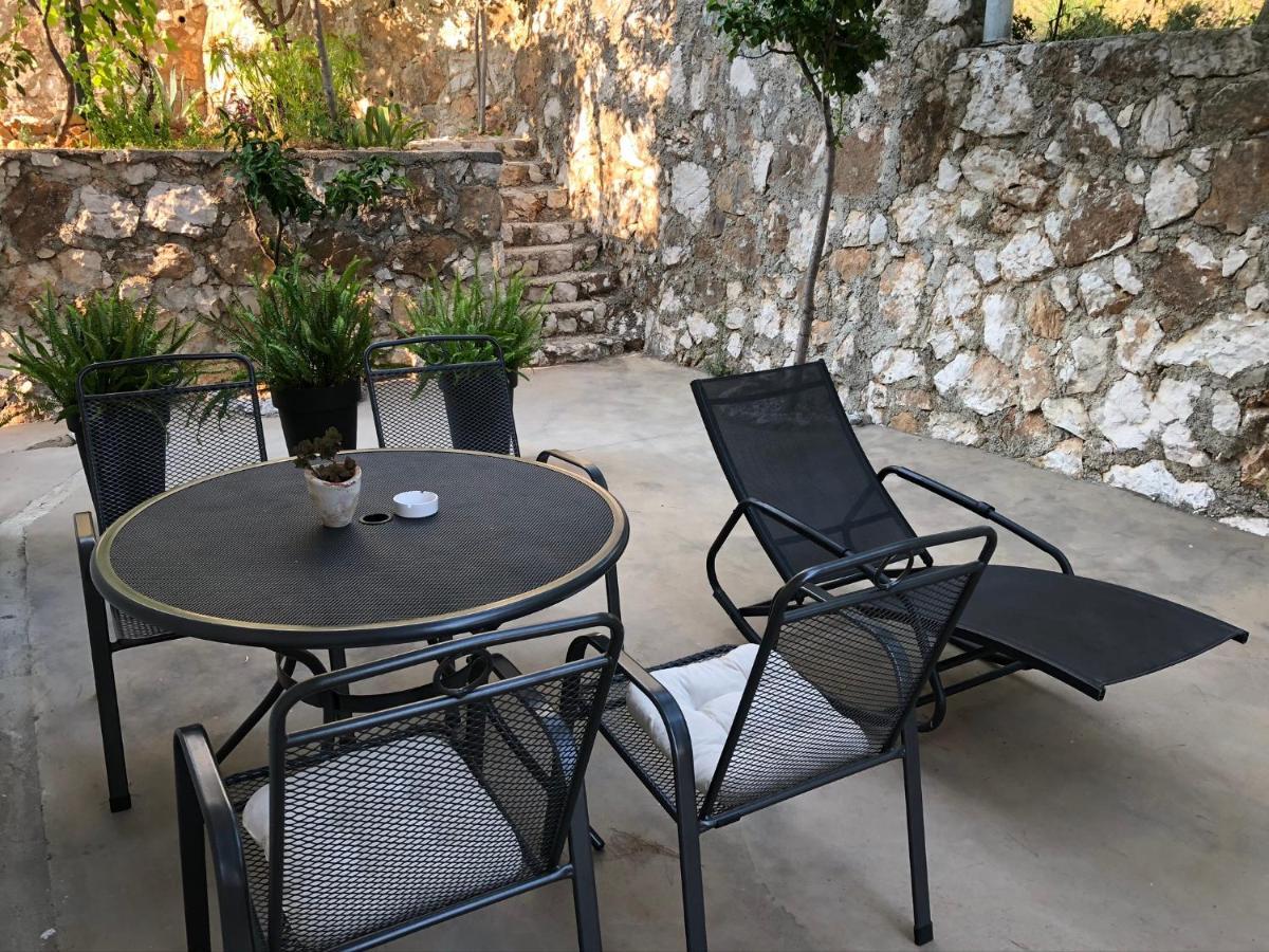 Apartmani Milka I Jozo Omiš Exterior foto